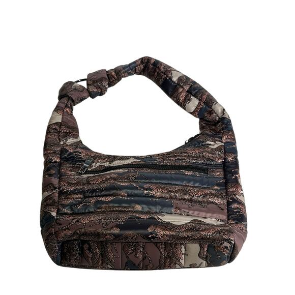 Think Royln Amsterdam Cheetah Knot Shoulder Bag Zipper Pockets Quilted - Picture 4 of 12